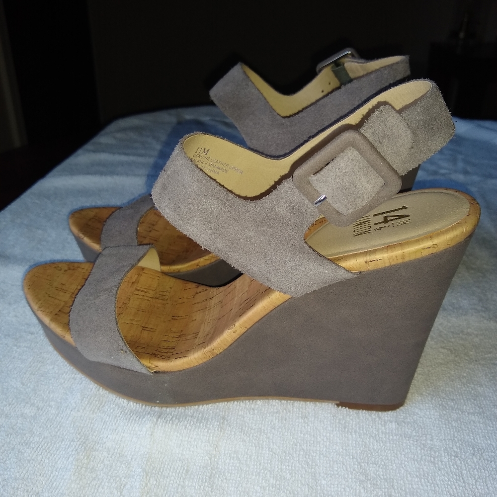 14th and Union JANAE LEA wedge sandals sz 11